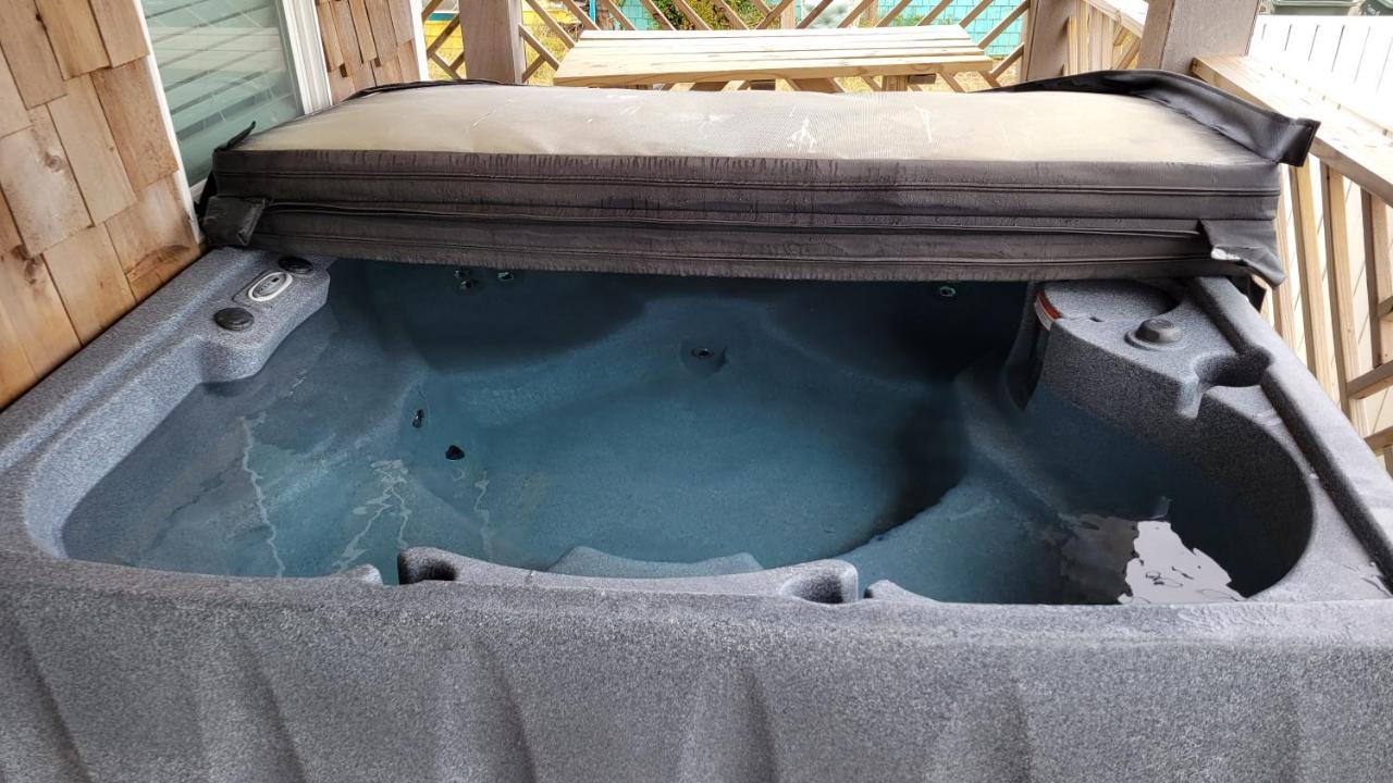 2508 Beach Rd, Semi-Oceanfront, Pool/Hot Tub Nags Head Extérieur photo