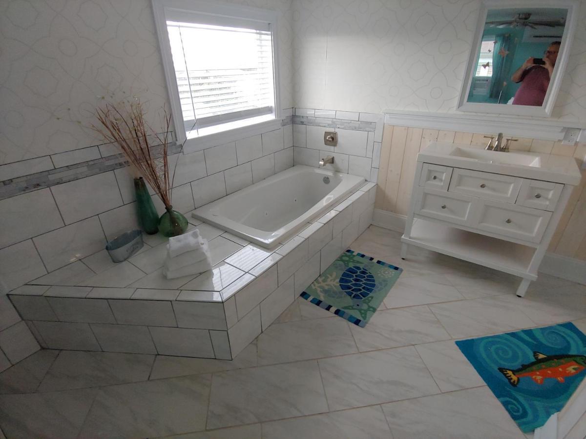 2508 Beach Rd, Semi-Oceanfront, Pool/Hot Tub Nags Head Extérieur photo