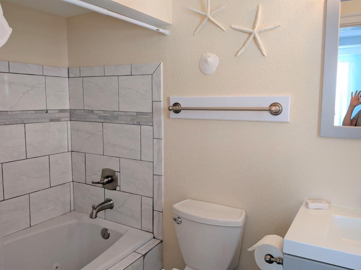 2508 Beach Rd, Semi-Oceanfront, Pool/Hot Tub Nags Head Extérieur photo